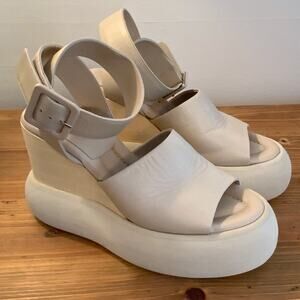 Paloma Barcelo Cream Platform Heels